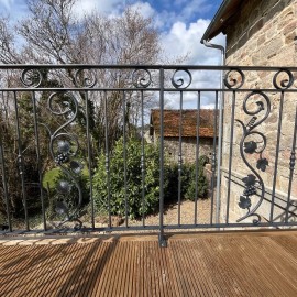 Elément décoratif fer forgé  vigne 800x165 mm