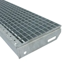 Marche caillebotis 800x250 mm - maille 19/30 - BP 30x3 - DESTOCKAGE