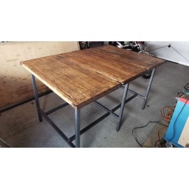 Table en tube profilé carré 40x40x3 avec plateau en bois